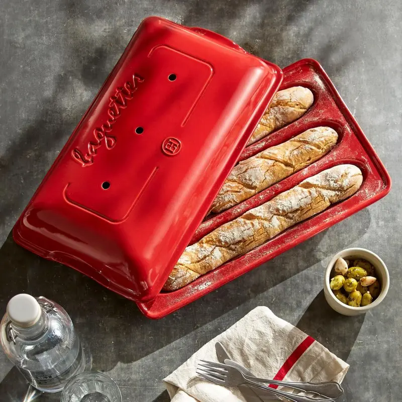 Emile Henry Baguette Baking Stone And Cover 1