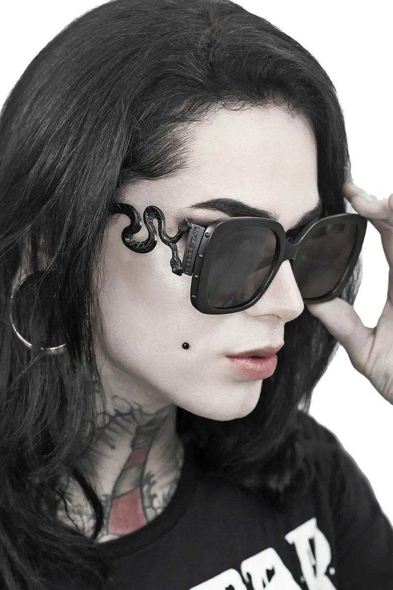 Serpent-Frame Sunglasses – Matte Black [B] 1