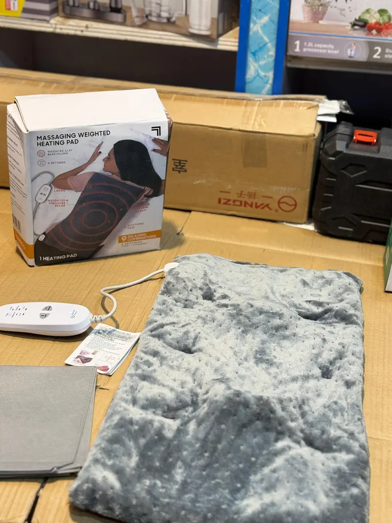 Weighted Heating Pad With Vibration Massage – Targeted Pain Relief & Relaxation 1